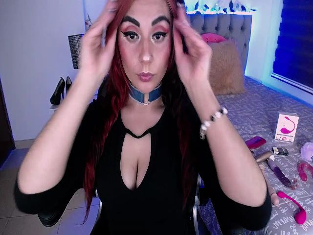 Live sex webcam photo for Cristal_19 #254374258