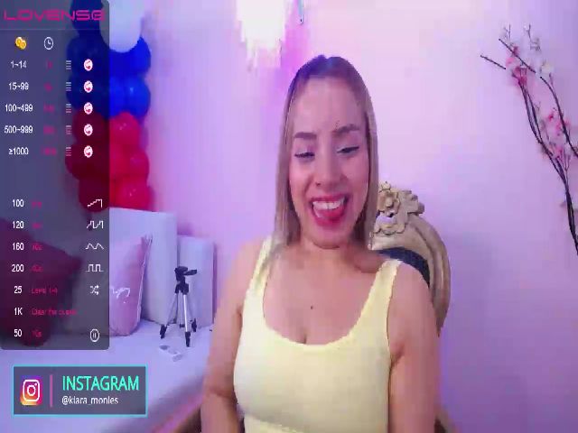 Live sex webcam photo for Kiaramoon #253455757