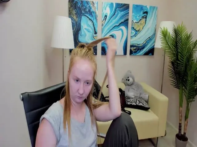 Live sex webcam photo for StunningKelly #257046897