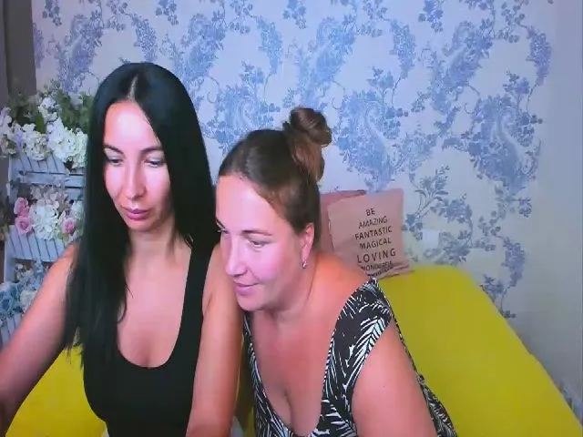 Live sex webcam photo for NikaRysa #254296436
