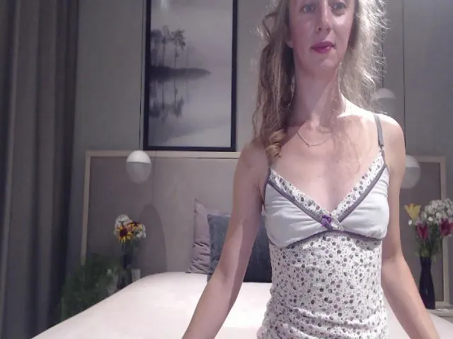 Live sex webcam photo for Innocent_Miss #254886248