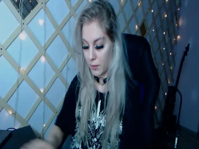 Live sex webcam photo for Exorty #252968192