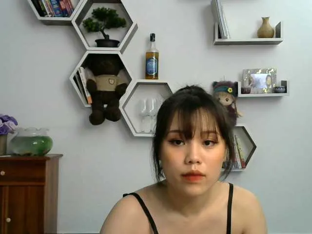 Live sex webcam photo for HahaNami #243342104