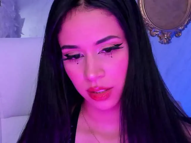 Live sex webcam photo for EvelynHarris #287950313