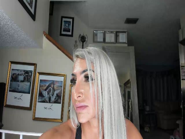 Live sex webcam photo for ADRIANA_FOX #253017022