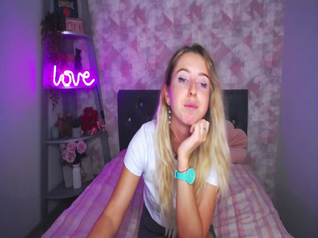 Live sex webcam photo for Lili_Tease #260987990