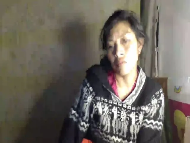 Live sex webcam photo for CHILENITAHOT #259039390