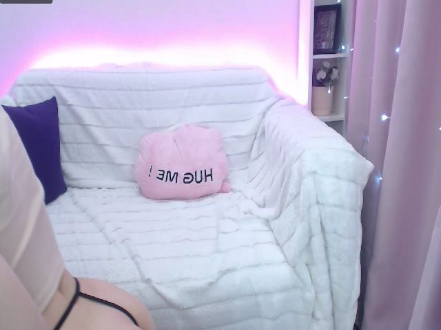 Live sex webcam photo for Julia_K #255543258