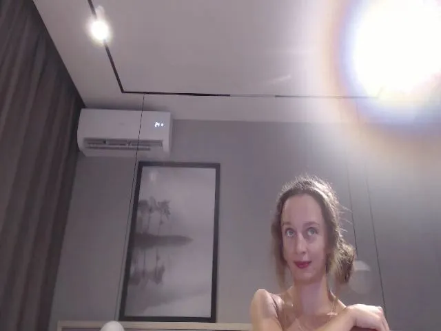 Live sex webcam photo for Innocent_Miss #252622468