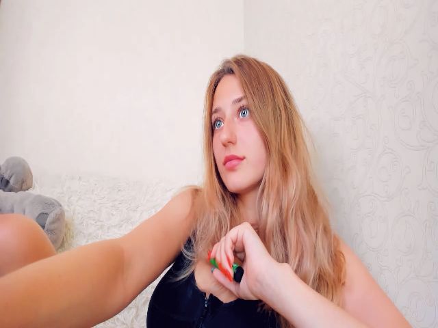 Live sex webcam photo for JNeir_ #259142968