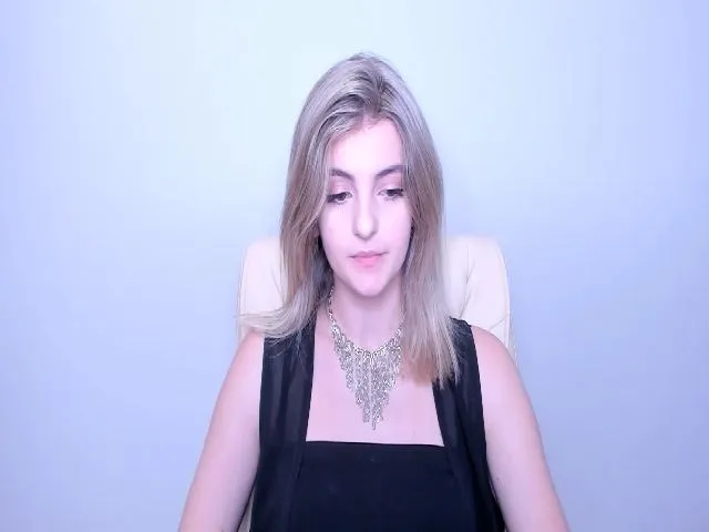 Live sex webcam photo for HelelGretta #253174748