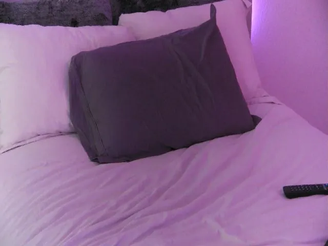 Live sex webcam photo for MeganMaxine #254340670