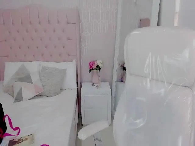 Live sex webcam photo for Eva_adamss #253935665