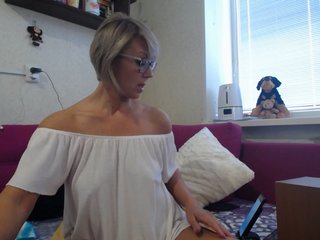 Live sex webcam photo for Pixie12 #240687738