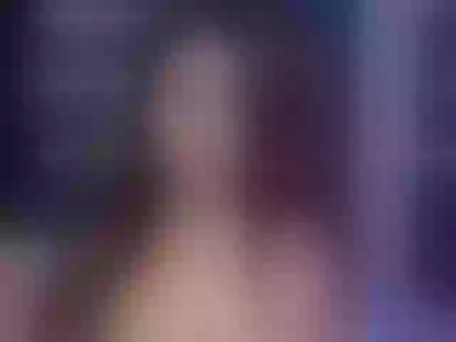 Live sex webcam photo for ErikaBenz #246889704