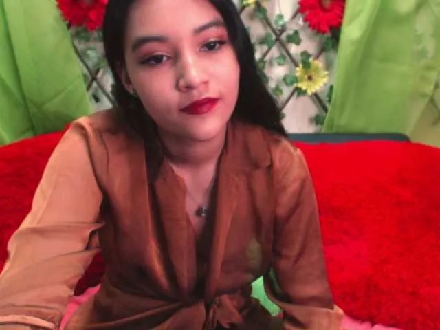 Live sex webcam photo for vikyroxe #248506248