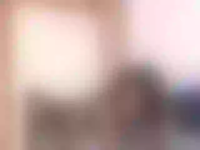 Live sex webcam photo for AngelaQueen #252330769
