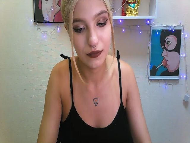 Live sex webcam photo for Isabe_lla #259388085