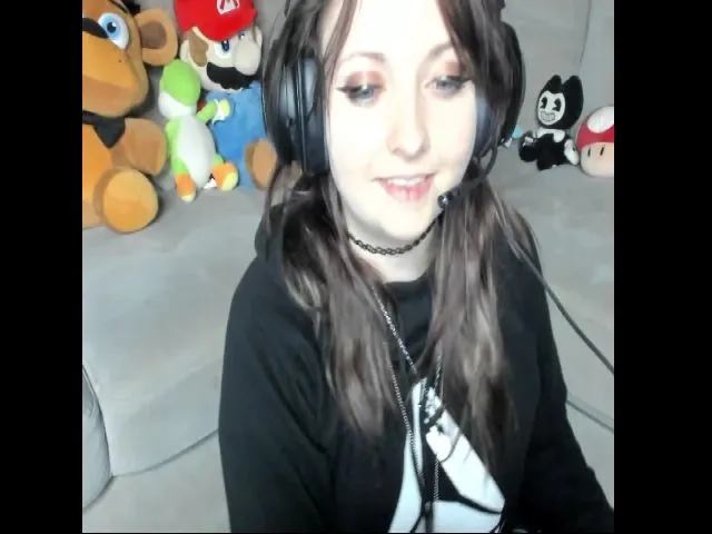 Live sex webcam photo for PrincessBluu #264069580