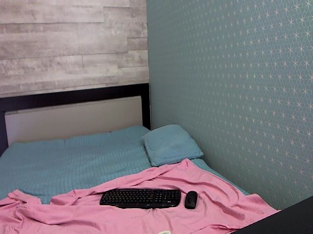 Live sex webcam photo for HugeBoobsErin #261208824