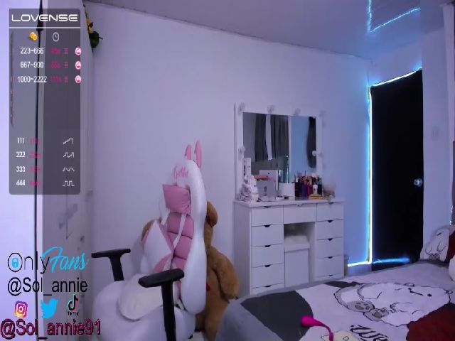 Live sex webcam photo for Anggi_ #263949882