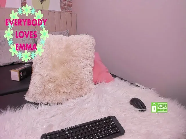 Live sex webcam photo for EmmaSiff #253520580