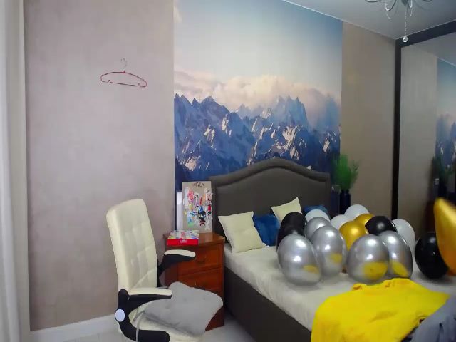 Live sex webcam photo for ComeToRelax #254234080