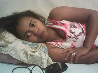 Live sex webcam photo for Malinciehot #240635252