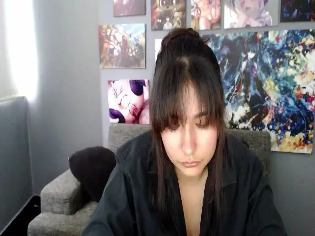 Live sex webcam photo for Jade_leon_ #252568735