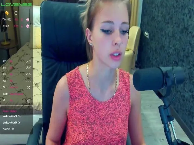 Live sex webcam photo for MariaCharming #263839839