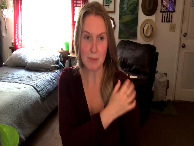 Live sex webcam photo for RadRosie #265127928