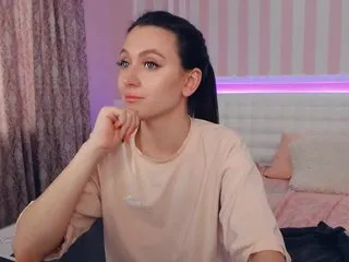 Live sex webcam photo for RihanaFox #240531256
