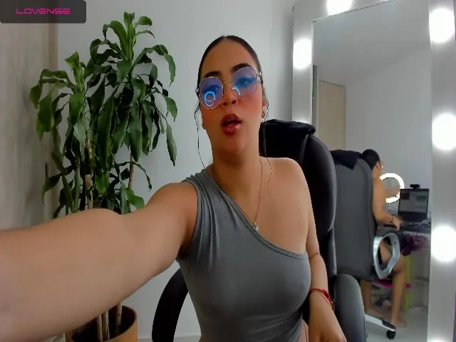 Live sex webcam photo for kalagr #253064914