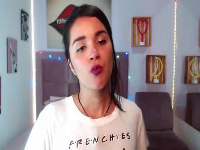 Live sex webcam photo for Graicy_Reyes #254386580