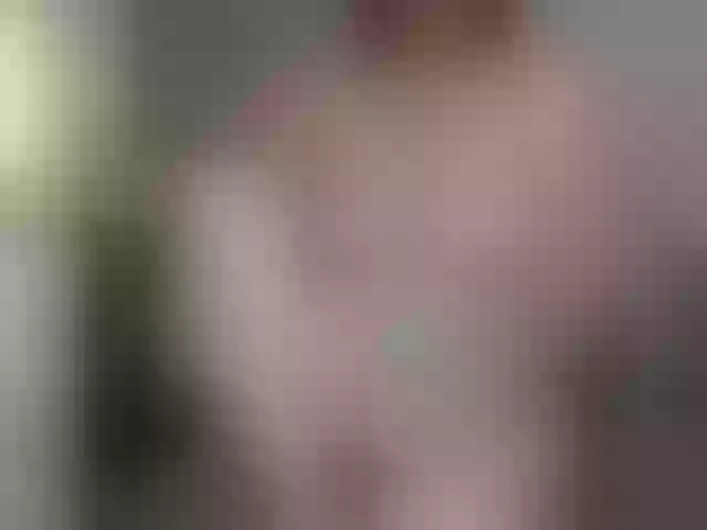 Live sex webcam photo for miss-s #256849913