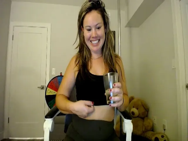 Live sex webcam photo for MissBaileyBae #255826772