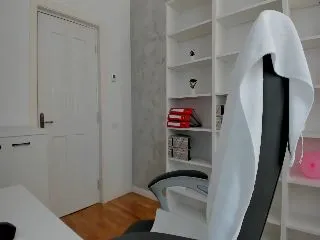 Live sex webcam photo for VanessaCroft #251861368