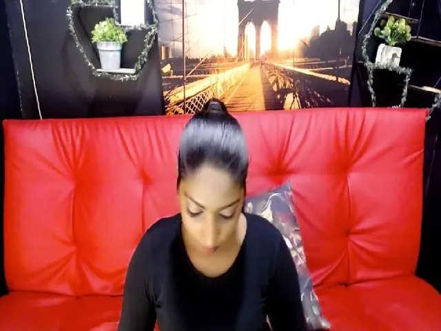 Live sex webcam photo for Indianfetishx #255304839