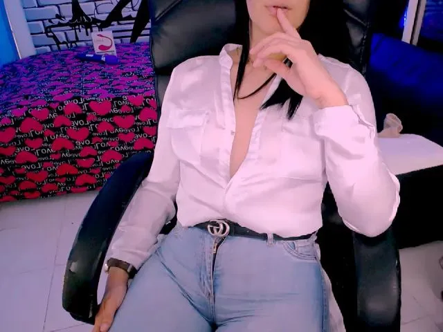 Live sex webcam photo for Sashabreck #287859674