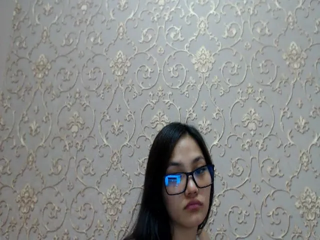 Live sex webcam photo for Maki__ #260335432