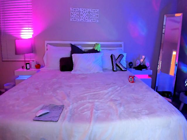 Live sex webcam photo for kaydolll #265355397