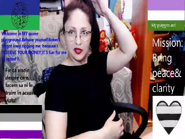 Live sex webcam photo for ImperatrizaS #252863228