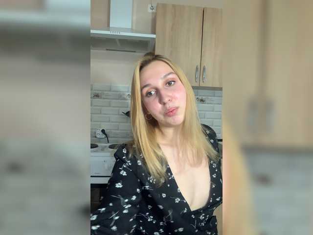 Live sex webcam photo for iamstudent22 #242254919