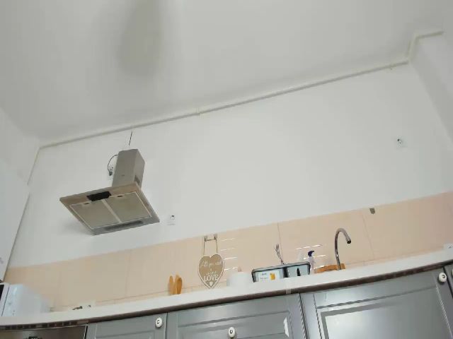 Live sex webcam photo for MoonaMuslim #260023628