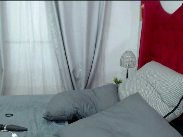 Live sex webcam photo for AliceRoss #241124975