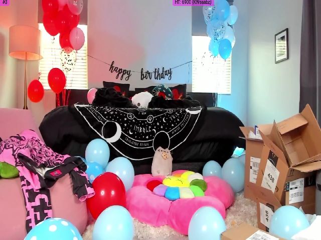 Live sex webcam photo for KasaraWood #255198065