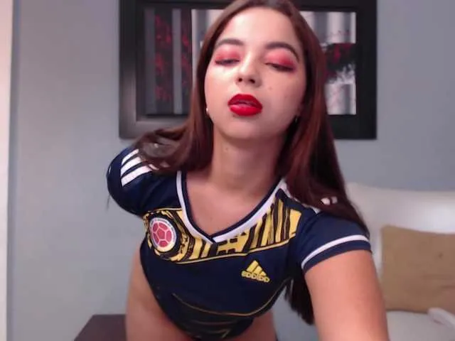 Live sex webcam photo for AnnieJacobs #241430370