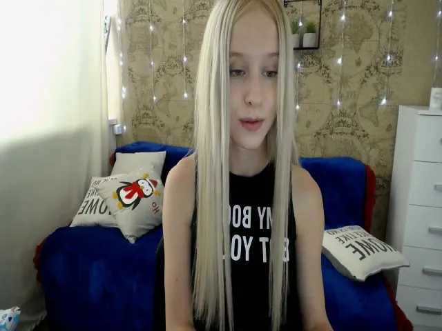 Live sex webcam photo for Tery_Hether #254497427