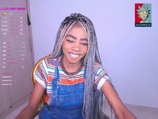 Live sex webcam photo for Aria_brown_ #252279752