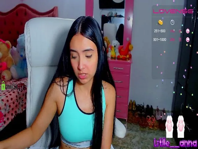 Live sex webcam photo for Litlle__anna #258893176